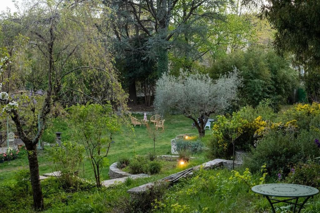 La Maison Odette Aulas Extérieur photo